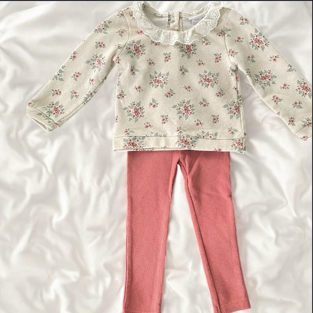 Nicole Miller New York Floral Long Sleeve Fleece Top and Pink Leggings Set